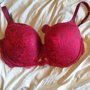 36DDD or 36F red lace bra La Senza
